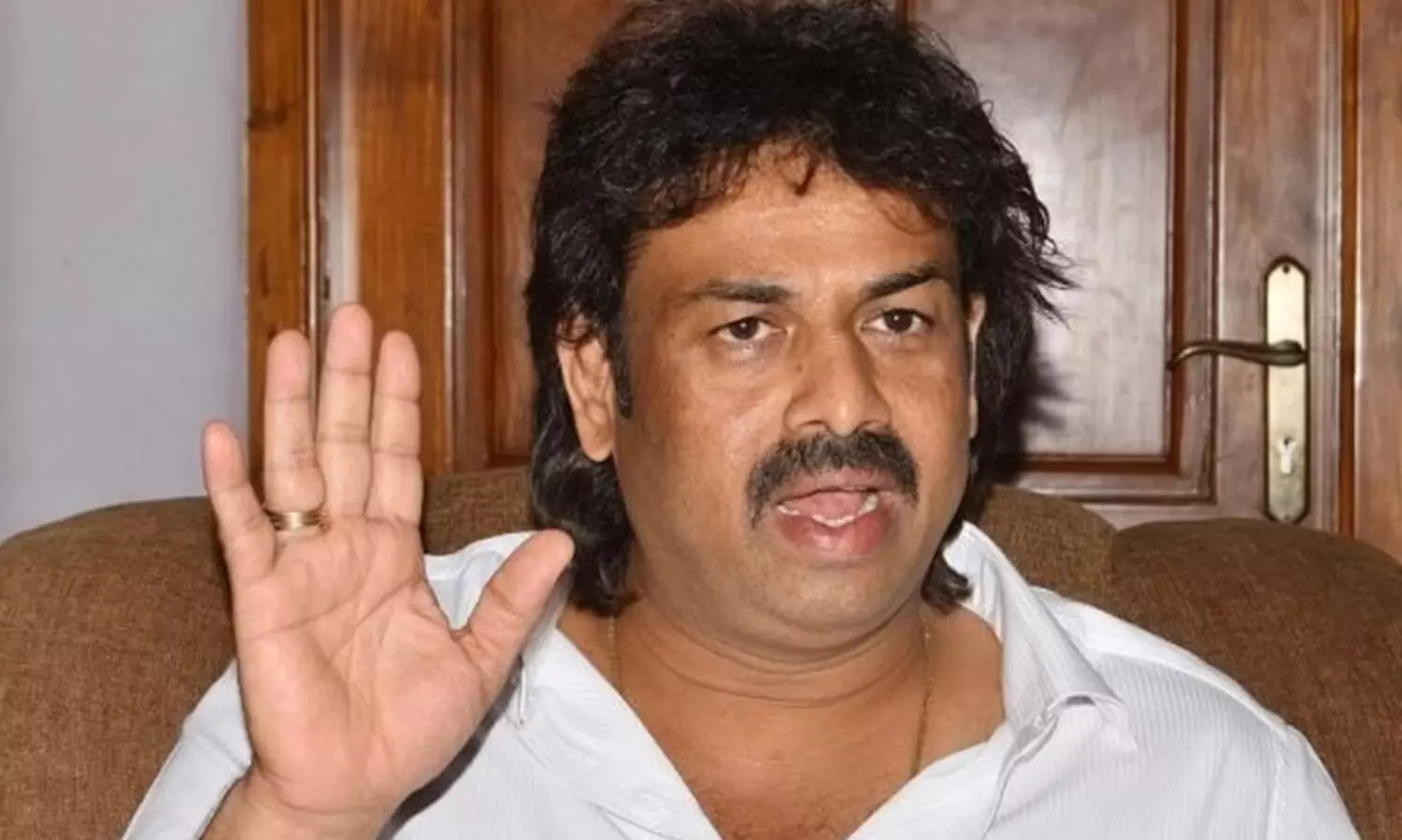 ‘ഹിജാബ് ധരിച്ച വിദ്യാർഥികളെ പ്രിൻസിപ്പൽ വെയിലത്ത് നിർത്തി’ -അധ്യാപക അവാർഡ് തടഞ്ഞതിൽ വിശദീകരണവുമായി മന്ത്രി