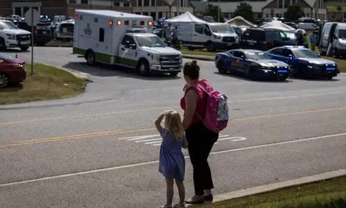 ജോർജിയയിൽ സ്കൂളിലുണ്ടായ വെടിവെപ്പിൽ നാല് പേർ കൊല്ലപ്പെട്ടു; 14കാരൻ അറസ്റ്റിൽ