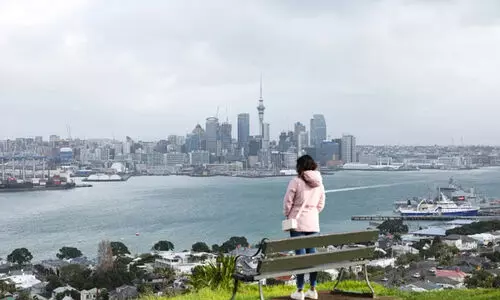 ജീവിതച്ചെലവ് കൂടുതൽ, തൊഴിലുമില്ല; ന്യൂസിലാൻഡിൽ നിന്നും യുവാക്കൾ പലായനം ചെയ്യുന്നു