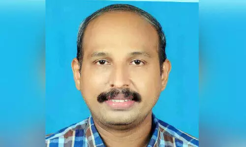 പ​ഠ​നം എ​ളു​പ്പ​മാ​ക്കു​ന്ന ഡി​ജി​റ്റ​ൽ മാ​ഷ് ശ്ര​ദ്ധേ​യ​നാ​കു​ന്നു