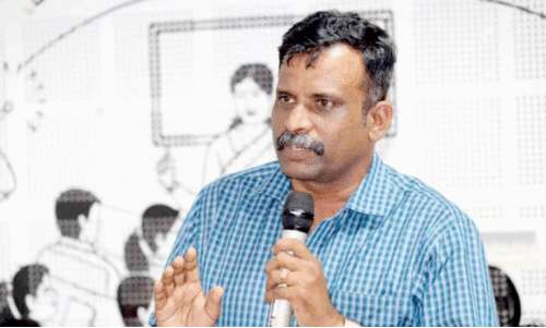 പുസ്തകമാണ് ലഹരി; സ്റ്റൈജു മാസ്റ്ററുടെ ‘പുസ്തക ചങ്ങാത്ത പദ്ധതി’ 100ലേക്ക് പുസ്തകമാണ് ലഹരി; സ്റ്റൈജു മാസ്റ്ററുടെ ‘പുസ്തക ചങ്ങാത്ത പദ്ധതി’ 100ലേക്ക്