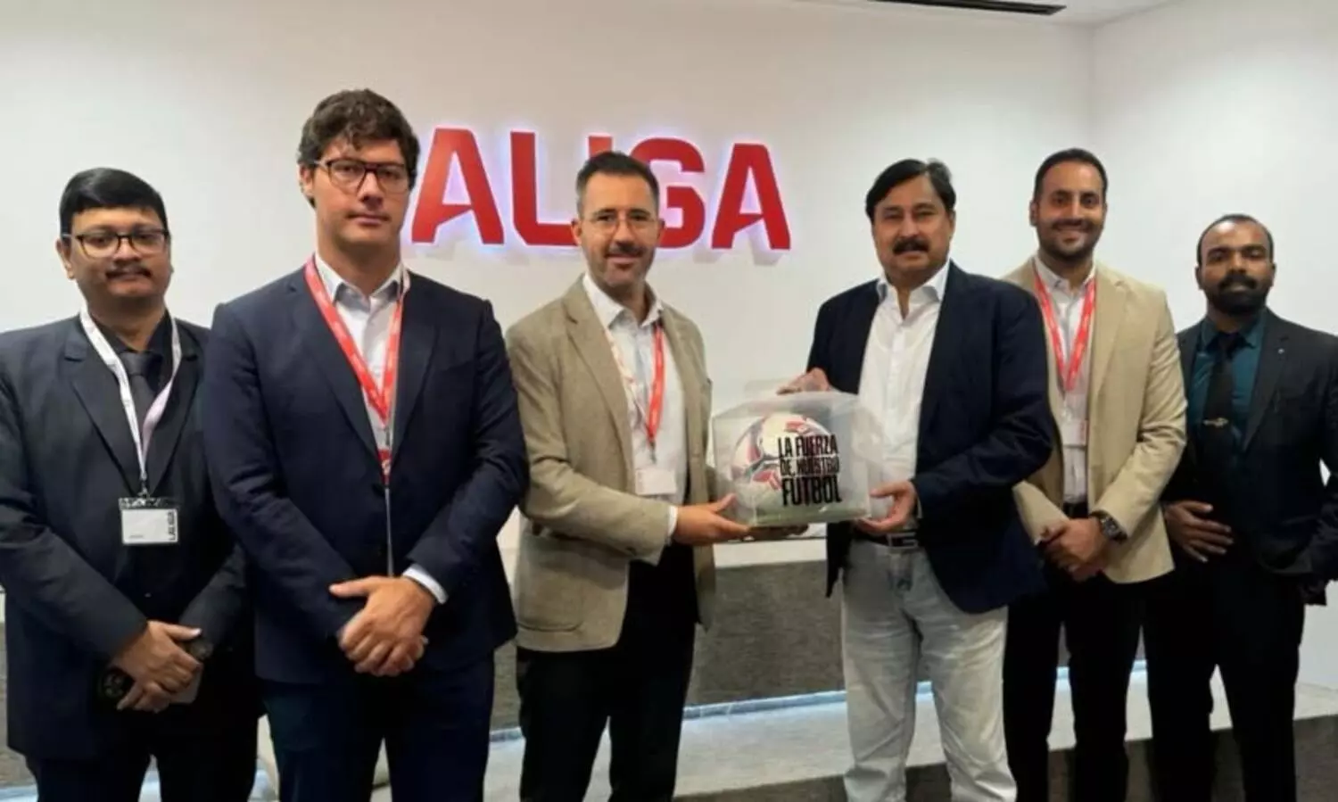 ഫുട്ബാളിന്‍റെ വളർച്ച; ലാ ലിഗ അധികൃതരുമായി മന്ത്രി വി. അബ്ദുറഹ്മാന്‍ ചര്‍ച്ച നടത്തി