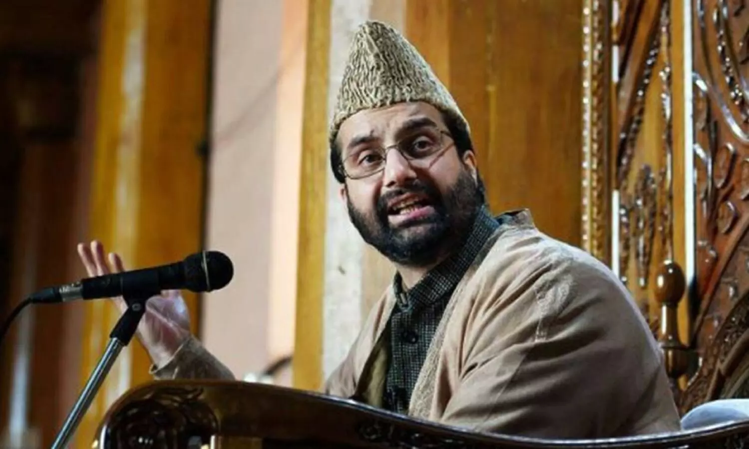 താ​ൻ വീ​ട്ടു​ത​ട​ങ്ക​ലി​ലെ​ന്ന് ഹു​ർ​റി​യ​ത്ത് ചെ​യ​ർ​മാ​ൻ മി​ർ​വാ​യി​സ് മാ​ജി​ദ് അ​ഹ്മ​ദ്