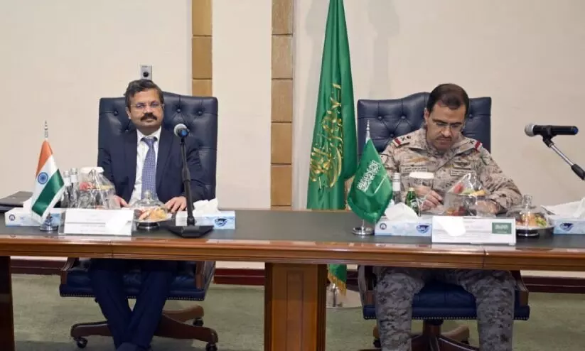 സംയുക്ത സമിതി ആറാമത് യോഗം റിയാദിൽ; ഇന്ത്യയും സൗദിയും പ്രതിരോധ സഹകരണം ശക്തിപ്പെടുത്തുന്നു സംയുക്ത സമിതി ആറാമത് യോഗം റിയാദിൽ; ഇന്ത്യയും സൗദിയും പ്രതിരോധ സഹകരണം ശക്തിപ്പെടുത്തുന്നു