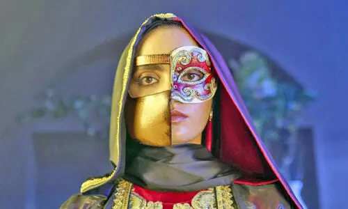 ദി ​ബ്രി​ഡ്ജ് ഇ​ൻ​സ്റ്റ​ലേ​ഷ​ൻ