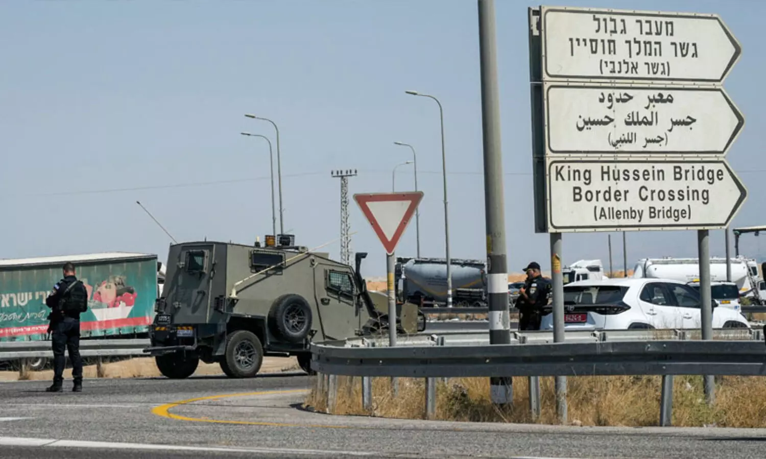 ജോർദാൻ അതിർത്തി കടന്ന് ആക്രമണം;   മൂന്ന് ഇസ്രായേൽ സൈനികർ കൊല്ലപ്പെട്ടു