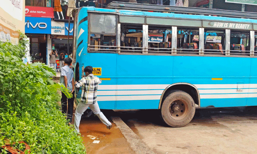 Private buses Parking