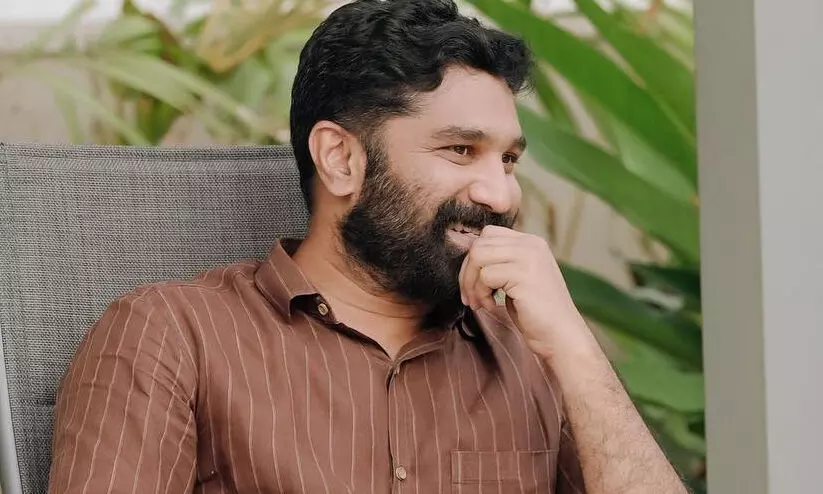 പരിചയത്തിലുള്ള സി.പി.എമ്മുകാരുടെ ഫേസ്ബുക് വാൾ ഒന്ന് നോക്കൂ, നല്ല രസമായിരിക്കും -വി.ടി. ബൽറാം