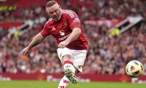 ക്ലാസ് ഈസ് പെർമനെന്‍റ് ! യുനൈറ്റഡിനുവേണ്ടി സൂപ്പർ ഫ്രീകിക്കുമായി വെയ്ൻ റൂണി; വീഡിയോ