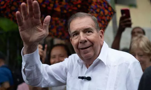 വെനിസ്വേലൻ പ്രതിപക്ഷ നേതാവ് എഡ്മുണ്ടോ ഗോൺസാലസ് രാജ്യം വിട്ടു; സ്പെയിനിൽ രാഷ്ട്രീയാഭയം തേടി