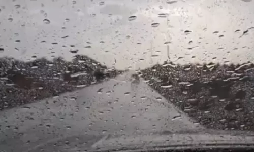 എ​ൻ.​സി.​എം പ​ങ്കു​വെ​ച്ച മ​ഴ​യു​ടെ ദൃ​ശ്യം