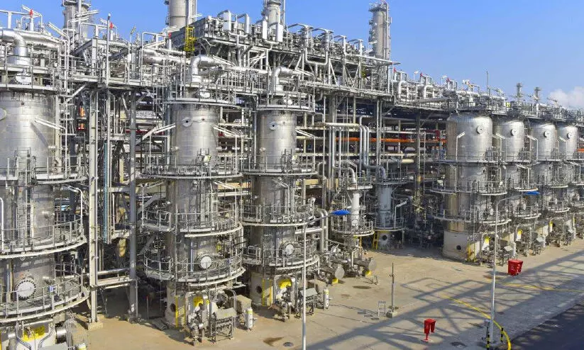 mina abdullah refinery