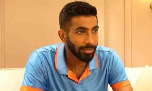 ഫുട്ബാൾ കളിക്കാൻ അഞ്ച് ക്രിക്കറ്റ് താരങ്ങളെ തെരഞ്ഞെടുത്ത് ബുംറ; മൂന്ന് ഇന്ത്യൻ താരങ്ങൾ-വീഡിയോ