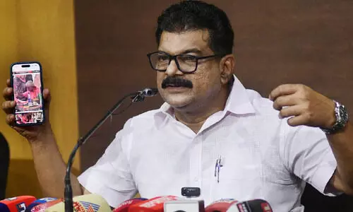 സന്ദീപാനന്ദഗിരിയുടെ ആശ്രമം കത്തിച്ച കേസ്: ക്രൈം ബ്രാഞ്ച്​ റിപ്പോർട്ട്​ പുറത്തുവിട്ട്​ അൻവർ