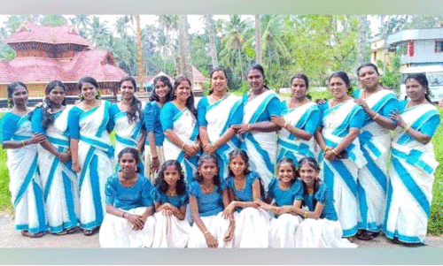 ഓ​ണം ക​ളി​യ​ര​ങ്ങ് കീ​ഴ​ട​ക്കാ​ൻ അ​തി​ര​പ്പി​ള്ളി​യി​ലെ പെ​ൺ​പു​ലി​ക​ൾ