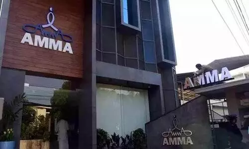 അമ്മ പിളർപ്പിലേക്ക്? പുതിയ ട്രേഡ് യൂനിയൻ രൂപീകരിക്കാൻ താരങ്ങൾ ഫെഫ്കയിൽ