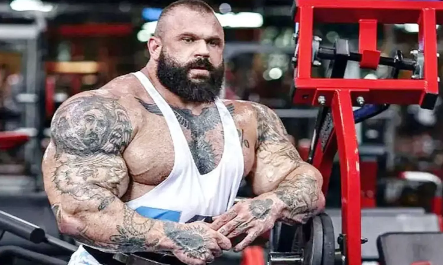 ദിവസം ഏഴു തവണ ഭക്ഷണം കഴിച്ചിരുന്ന  ‘ഭീമാകാരനായ’ ബോഡി ബിൽഡർ 36-ാം വയസ്സിൽ അന്തരിച്ചു