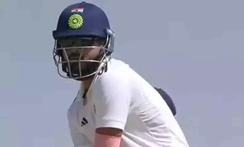 കണ്ണാടിയൊക്കെ വെച്ച് സ്റ്റൈലായി വന്ന് പൂജ്യനായി മടങ്ങാനും വേണം ഭാഗ്യം; ദുലീപ് ട്രോഫിയിൽ നിരാശപ്പെടുത്തി അയ്യർ