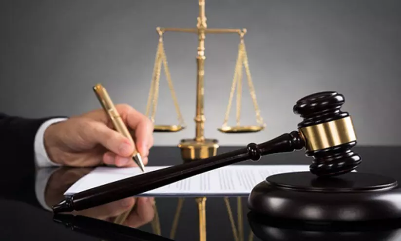 പട്ടികജാതി ഭവന നിർമാണ തട്ടിപ്പ്: പട്ടികജാതി ഓഫിസർക്ക് ഏഴ് വർഷം കഠിന തടവും 30 ലക്ഷം രൂപ പിഴയും