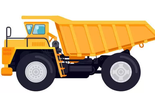 ഹോ...! ഈ ടിപ്പറുകളെ പിടിച്ചുകെട്ടാൻ ആരുമില്ലേ...?