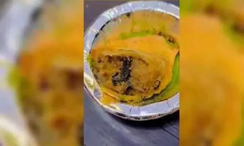 പാർസൽ വാങ്ങിയ സമൂസയിൽ തവളയുടെ കാൽ; യു.പിയിൽ കടയുടമക്ക് നോട്ടീസ്