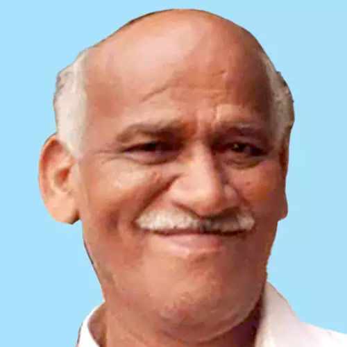 മു​കു​ന്ദ​കു​മാ​ർ