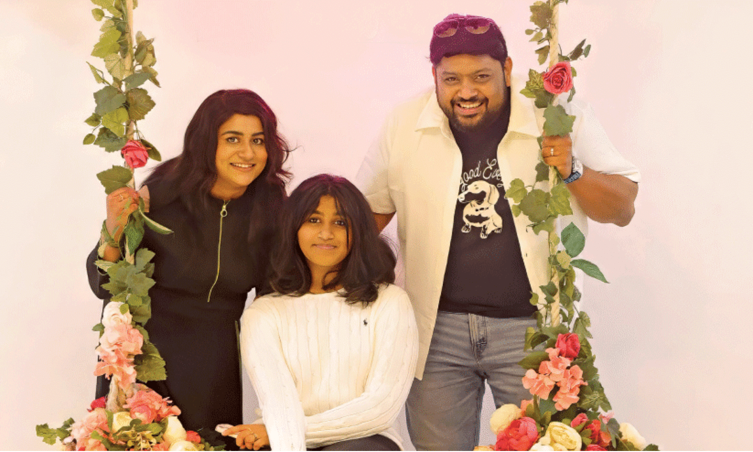 ചി​ങ്ങ​ത്തി​ലൊ​രു ‘മി​ഥു​നം’