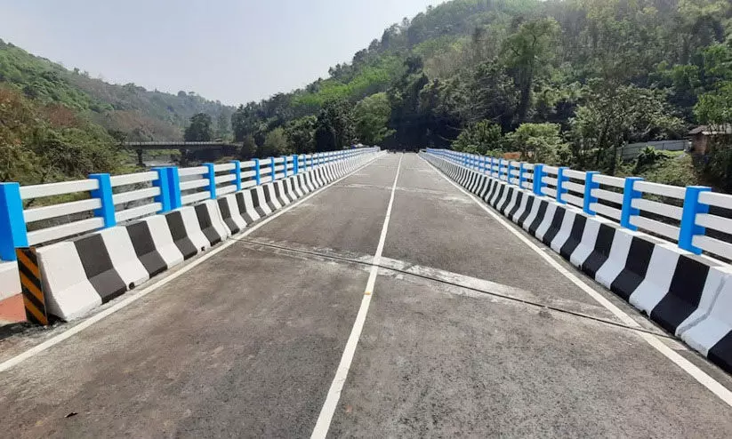 സംസ്ഥാന പാതകൾ മെച്ചപ്പെടുത്തൽ: കരാറുകാരന് 21.84 കോടി അധികം നൽകിയെന്ന് റിപ്പോർട്ട്