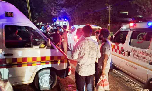 കാ​ഞ്ഞ​ങ്ങാ​ടി​നെ ന​ടു​ക്കി ക​ല്യാ​ണം കൂ​ടാ​നെ​ത്തി​യ കോ​ട്ട​യം സ്വ​ദേ​ശി​ക​ളു​ടെ ദാ​രു​ണ മ​ര​ണം