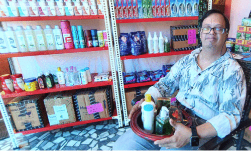 ഹ​ണി​യു​ടെ മി​നി​ക്ക​ട ആ​ദ്യ​ദി​നം ത​ന്നെ ഹി​റ്റ്​