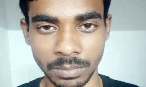 ബാ​പ്പ  പ​ണ്ടി​റ്റ്