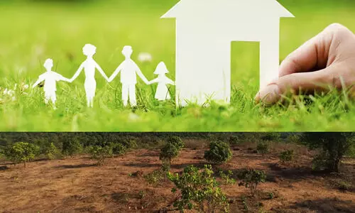 വയനാട്ടിൽ പട്ടികജാതിക്കാർക്ക് വാസയോഗ്യമല്ലാത്ത ഭൂമി നൽകി ഉദ്യോഗസ്ഥർ  തട്ടിപ്പ് നടത്തിയെന്ന് റിപ്പോർട്ട്