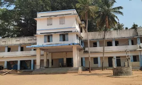 വ്ളാത്താങ്കര സെന്റ് പീറ്റേഴ്സ് യൂ.പി.എസ് ഹെഡ്മാസ്റ്റർ എം. അജിക്കെതിരെ നടപടിക്ക് ശിപാർശ