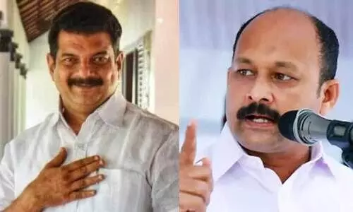 ‘കളമശ്ശേരി മെഡിക്കൽ കോളജിൽ സിയാസ്ക കാലെടുത്തവർക്ക്‌ വേണ്ടി മാത്രമായി ഒരു പ്രത്യേക ബ്ലോക്ക്‌ ഉണ്ടത്രേ, പേടിയായിട്ട്‌ വയ്യ...’; പരിഹാസവുമായി പി.വി അൻവർ