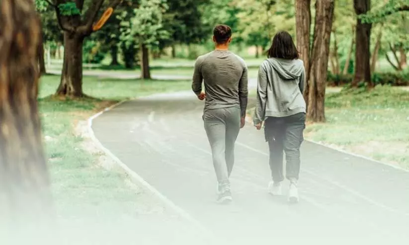 ഒ​റ്റ​ക്കോ കൂ​ട്ടാ​യോ മോ​ണി​ങ് വാ​ക്ക്?