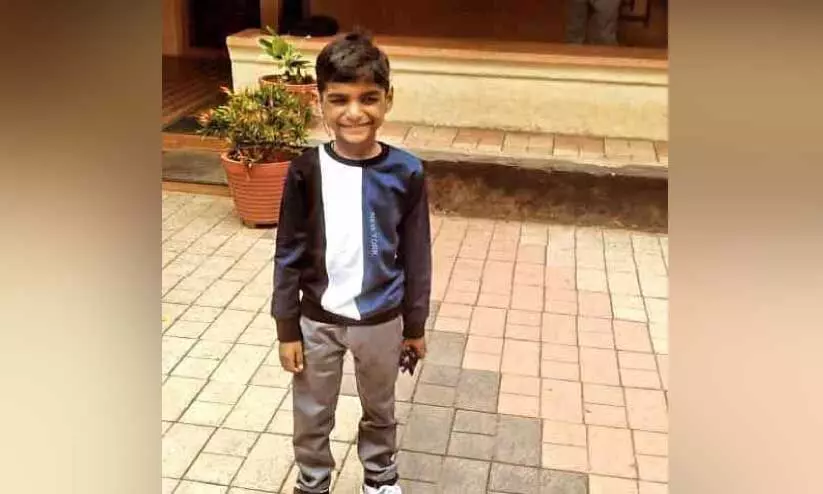 ശ്രുതിതരംഗം പദ്ധതിയിൽ തുടർപരിപാലനം വൈകി; കുഞ്ഞു ഖനീമിന് വീണ്ടും കേൾവി മുടങ്ങി