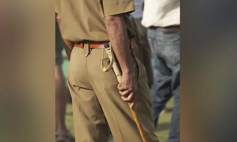 ബ​ണ്ട്വാ​ളി​ൽ ന​ബി​ദി​ന റാ​ലി​ക്കെ​തി​രാ​യ തീ​വ്ര ഹി​ന്ദു​ത്വ റാ​ലി പൊ​ലീ​സ് ത​ട​ഞ്ഞു