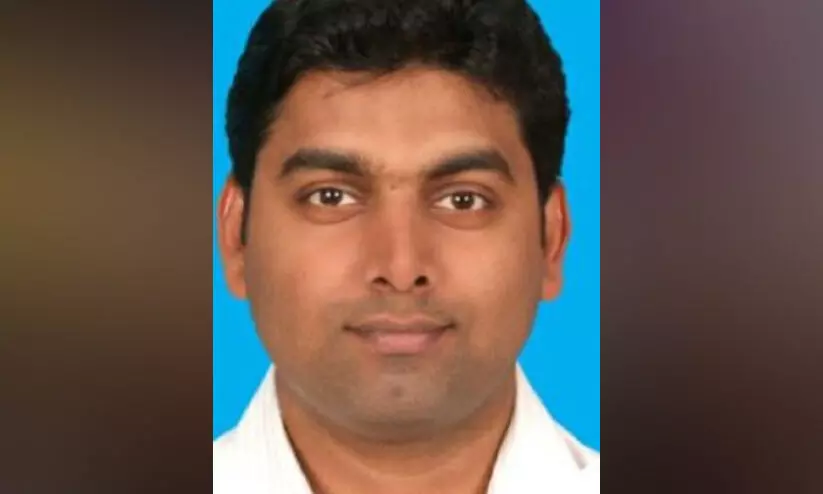 ഹൃദയാഘാതം; എറണാകുളം സ്വദേശി ഒമാനിൽ മരിച്ചു ഹൃദയാഘാതം; എറണാകുളം സ്വദേശി ഒമാനിൽ മരിച്ചു