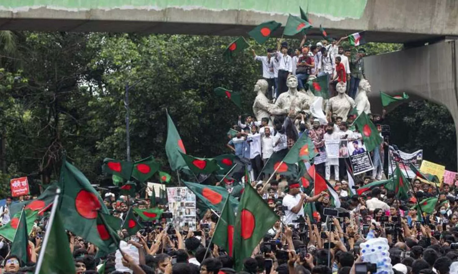 ബംഗ്ലാദേശ് സൈന്യത്തിന് രണ്ട് മാസത്തേക്ക് മജിസ്ട്രേറ്റുതല അധികാരം നൽകി ഇടക്കാല സർക്കാർ