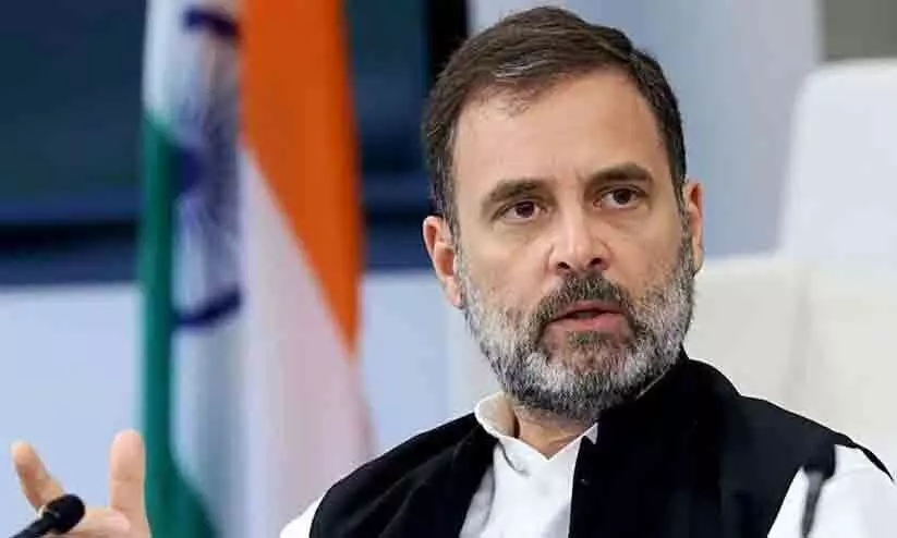 ‘നമ്പർ വൺ ഭീകരവാദി, നാവരിയുന്നവർക്ക് 11 ലക്ഷം, മുത്തശ്ശിയുടെ വിധിയുണ്ടാകും’; രാഹുലിനെതിരായ കൊലവിളികളിൽ കോൺഗ്രസ് പരാതി ‘നമ്പർ വൺ ഭീകരവാദി, നാവരിയുന്നവർക്ക് 11 ലക്ഷം, മുത്തശ്ശിയുടെ വിധിയുണ്ടാകും’; രാഹുലിനെതിരായ കൊലവിളികളിൽ കോൺഗ്രസ് പരാതി