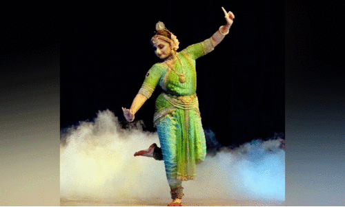 സ്ത്രീ​ക​രു​ത്തി​ന്റെ ക​ന​ൽ​ക്കാ​റ്റാ​യി ​‘ഗം​​ഗ’; നി​റ​ഞ്ഞ സ​ദ​സ്സി​ൽ അ​വ​ത​ര​ണം