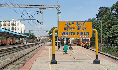 കൂ​ടു​ത​ൽ മെ​മു സ​ർ​വി​സു​ക​ൾ വേ​ണ​മെ​ന്ന് യാ​ത്ര​ക്കാ​ർ