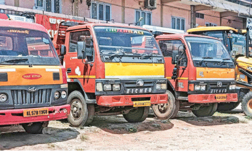അനധികൃത മണ്ണ് ഖനനം വ്യാപകം