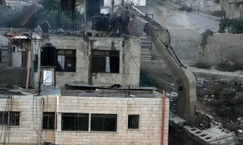 ഗസ്സയിൽ മൃതദേഹങ്ങളോടും ഇസ്രായേൽ ക്രൂരത; ചവിട്ടി താഴെയിടുന്ന ദൃശ്യങ്ങൾ പുറത്ത്