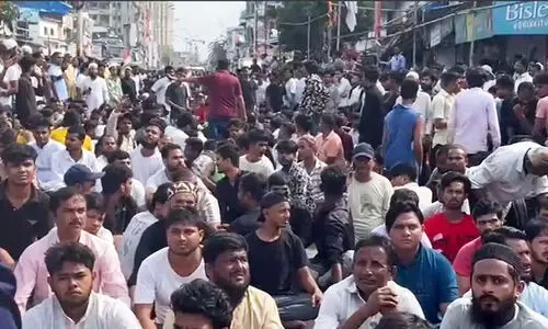 Anti Masjid demolish Protest in mumbai