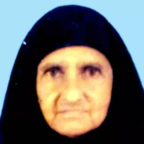 ഖ​ദീ​ജ ഹ​ജ്ജു​മ്മ