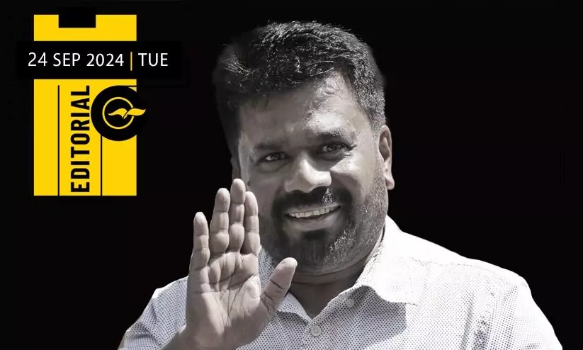 ലങ്കയിൽ തെളിയുന്ന ചുവന്ന രാശി