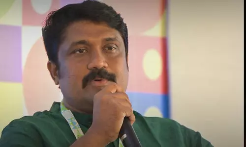 എന്തുകൊണ്ട് ഒരാൾ കമ്മ്യൂണിസ്റ്റ് പാർട്ടിയിൽ തുടരുന്നു? മറ്റെല്ലാ പാർട്ടികളെയും പോലെയാണോ ഇതും? -എ.എ. റഹീം