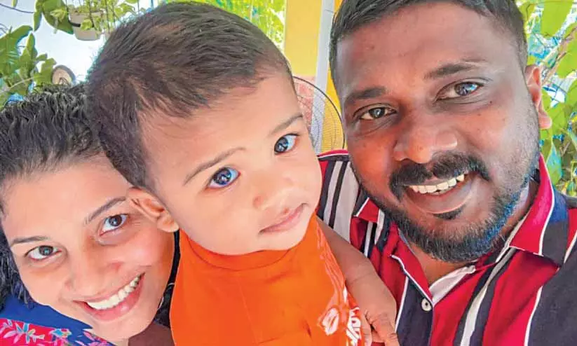 കുടുംബത്തോടൊപ്പം കുടുംബത്തോടൊപ്പം