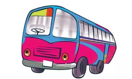 ബ​സു​ക​ളു​ടെ അ​ധി​ക നി​ര​ക്ക്: ന​ട​പ​ടി​ക്ക് ആ​ർ.​ടി.​ഒ